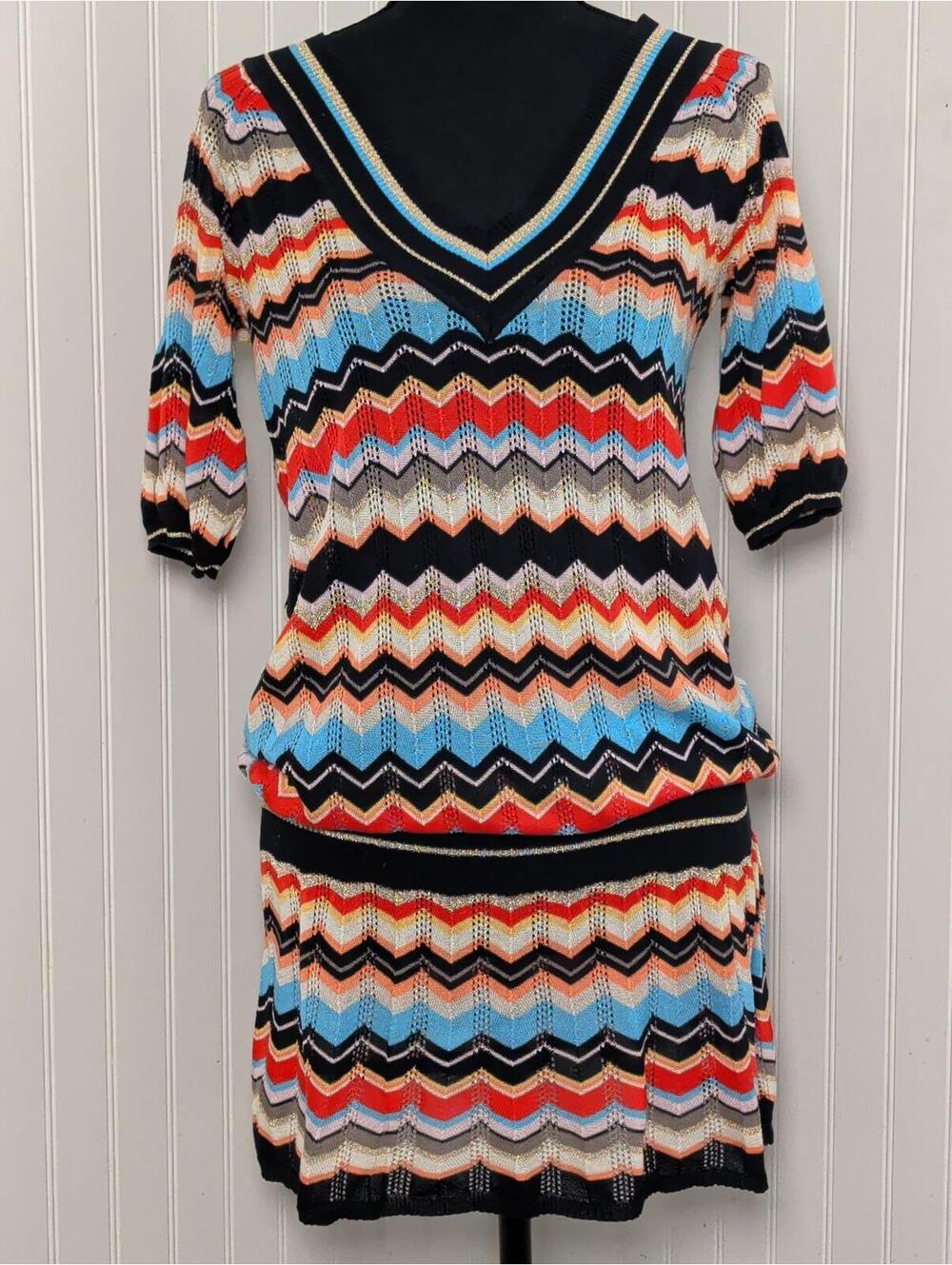 Vintage 90's/Y2K LaROK Multicolor Chevron Knit Dress with V-Neck Size M